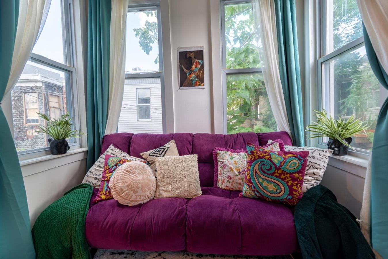 Maximalist Getaway Near Temple Holiday home Philadelphia
